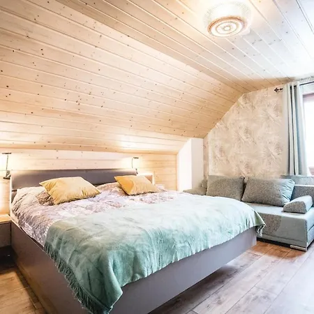 Waldstück Ferienhaus