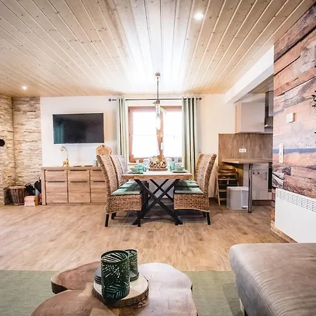 Ferienhaus Waldstück